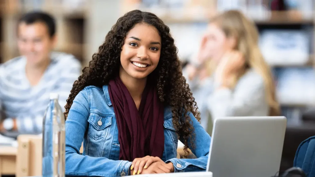 Working While Studying Abroad: How Many Hours Are You Allowed to Work, and What Are the Rules?