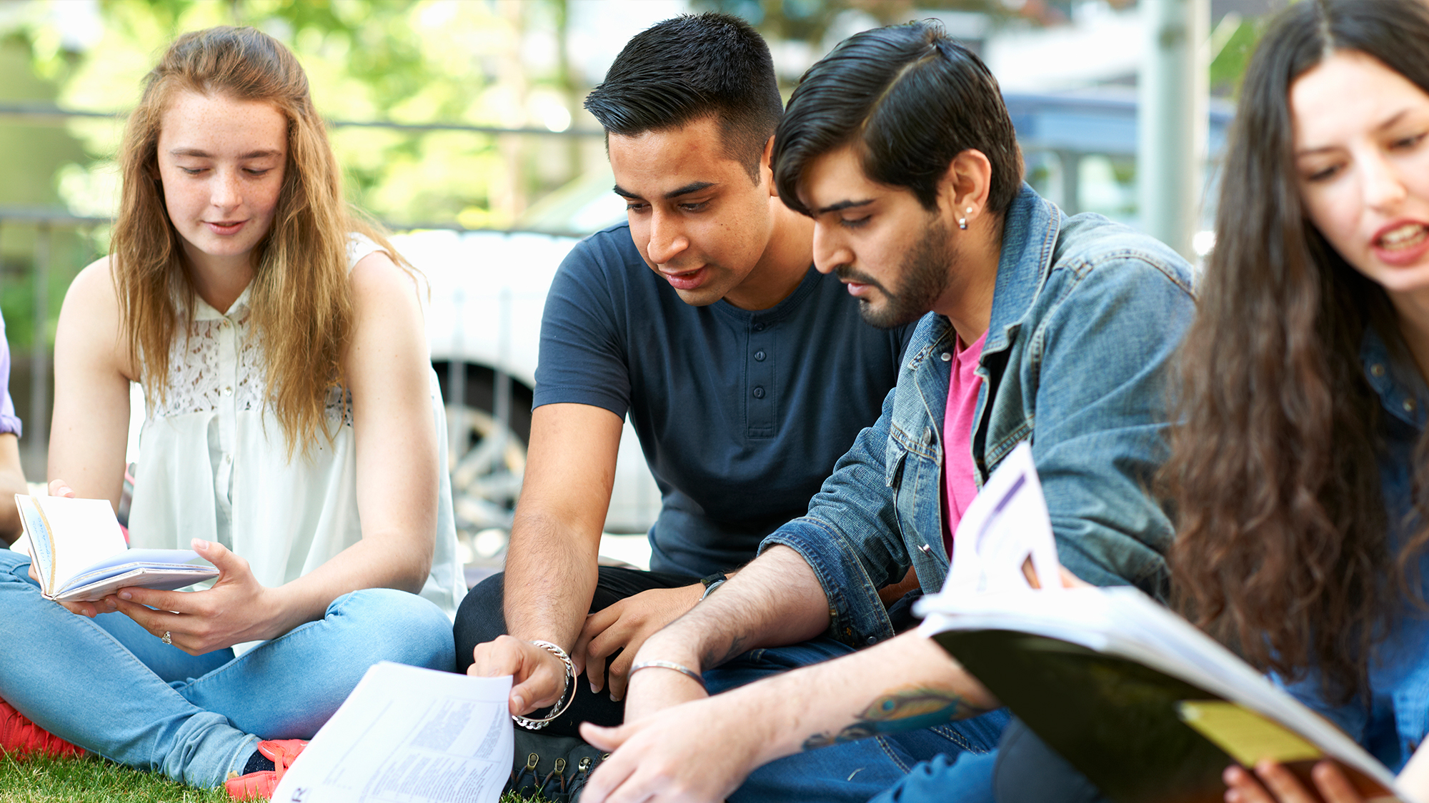 How to Open a Bank Account as an International Student Abroad?